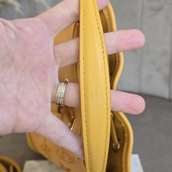 BRAND NEW NANO NOE - Picture 4 of 12